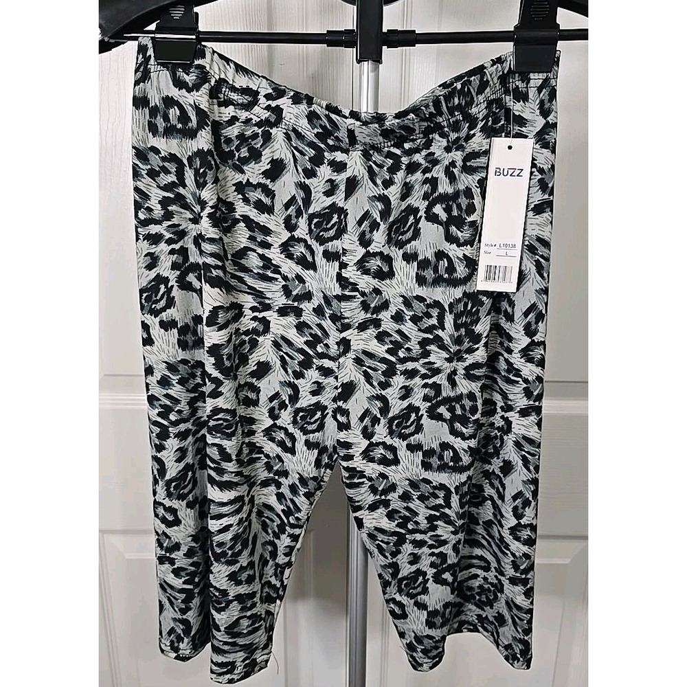Buzz Brand‎ Women's Large Leopard Print Biker Shorts Black/Gray NWT